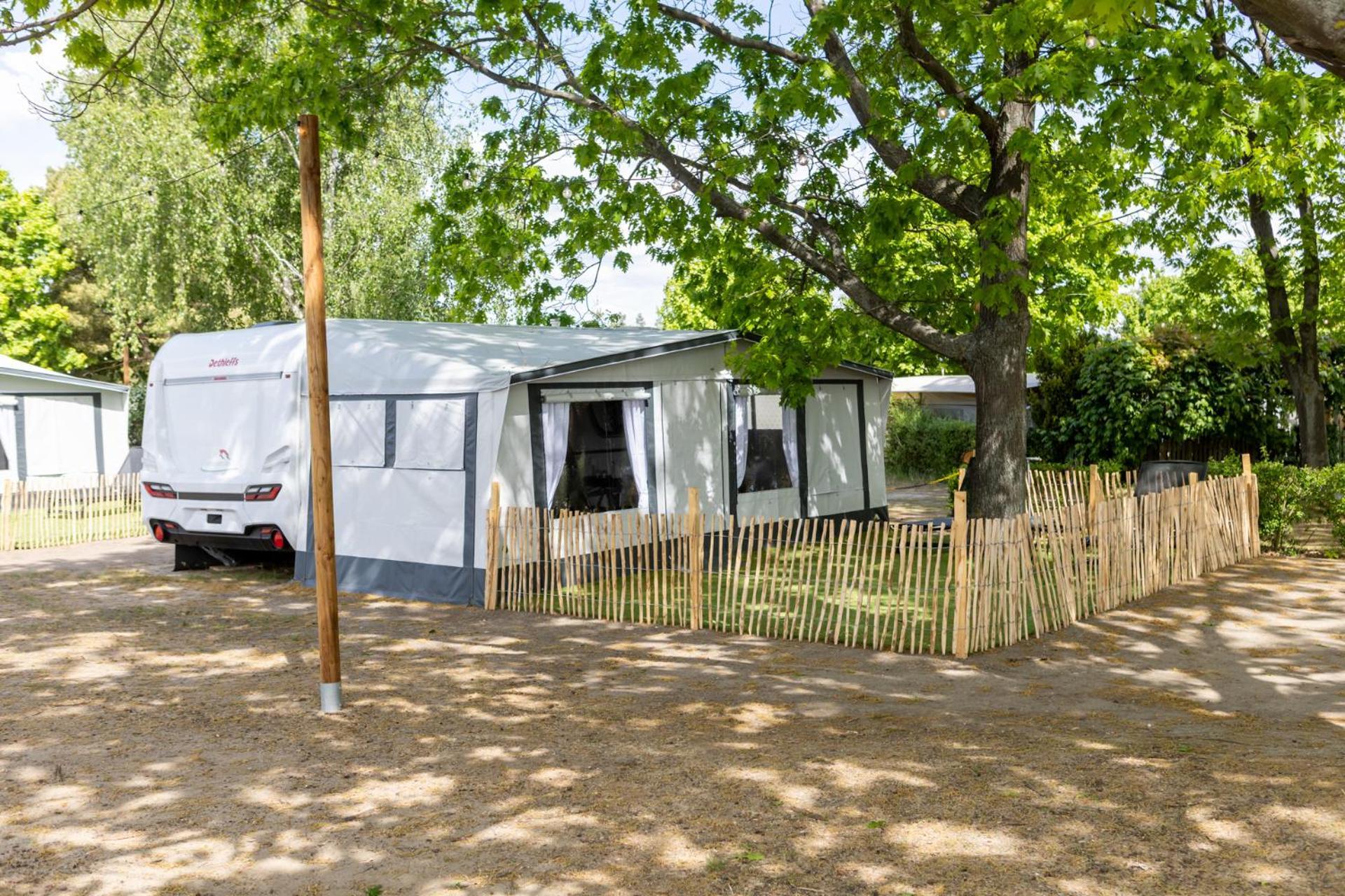 Camping & Erlebnis Resort Jersleber See - Jersicamper Mit Seeblick Jersleben Εξωτερικό φωτογραφία
